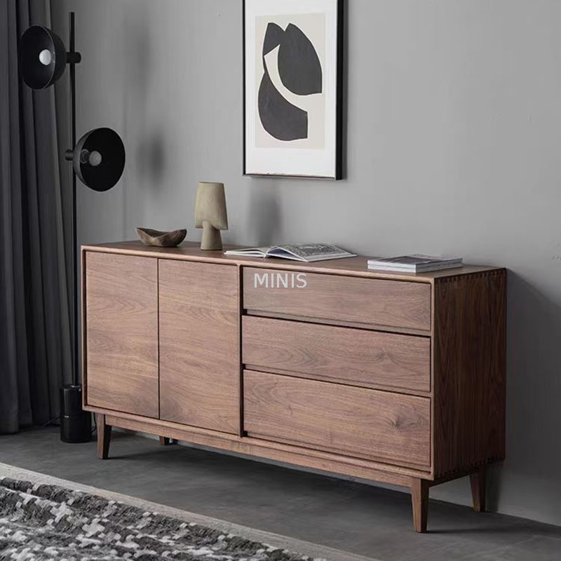 Aparador de madera utilizado como gabinete de almacenamiento de vivienda/comedor